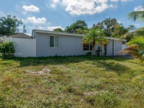 6634 Hope St, Hollywood FL 33024