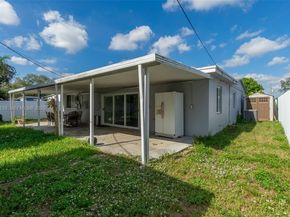 6634 Hope St, Hollywood FL 33024