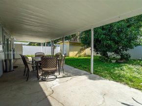 6634 Hope St, Hollywood FL 33024