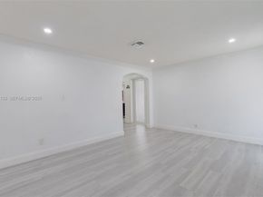 6634 Hope St, Hollywood FL 33024