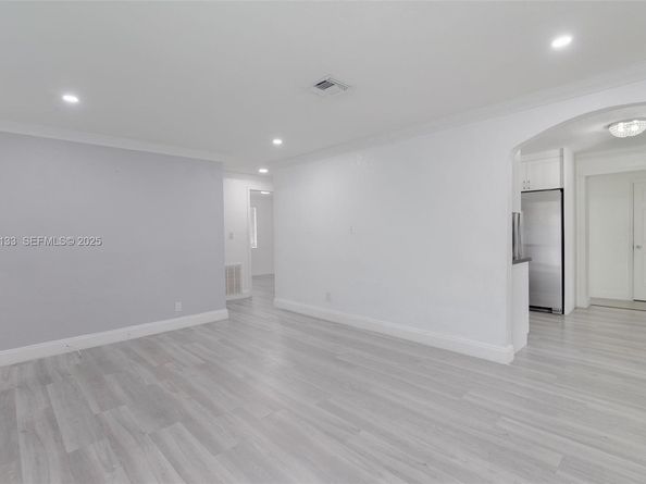 6634 Hope St, Hollywood FL 33024