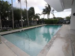 13800 Highland Dr 510, North Miami Beach FL 33181