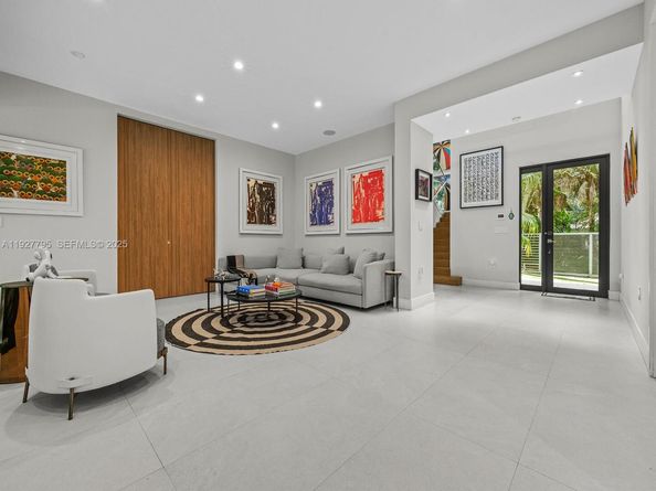 1760 Chucunantah Rd, Miami FL 33133