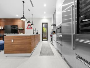 1760 Chucunantah Rd, Miami FL 33133