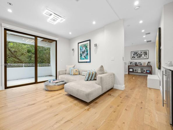 1760 Chucunantah Rd, Miami FL 33133