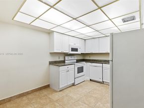 16400 Golf Club Rd 104, Weston FL 33326