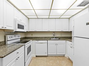 16400 Golf Club Rd 104, Weston FL 33326