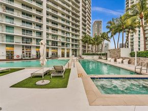90 SW 3rd St 2013, Miami FL 33130