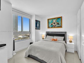 90 SW 3rd St 2013, Miami FL 33130