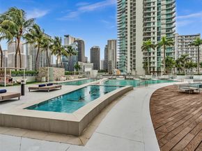 90 SW 3rd St 2013, Miami FL 33130