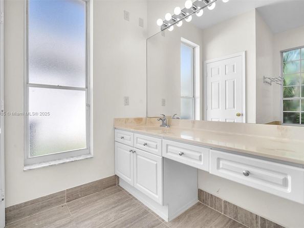 6201 Floridian Cir, Lake Worth FL 33463