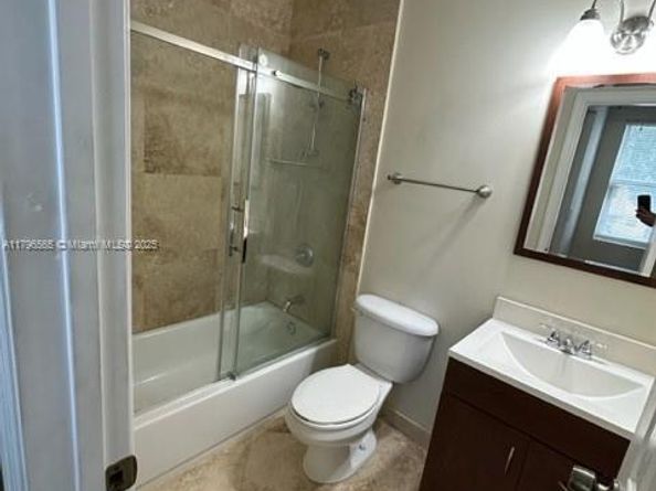 878 Crystal Lake Dr, Deerfield Beach FL 33064