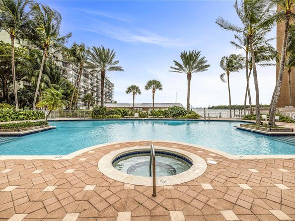 770 NE 69th St 6H, Miami FL 33138