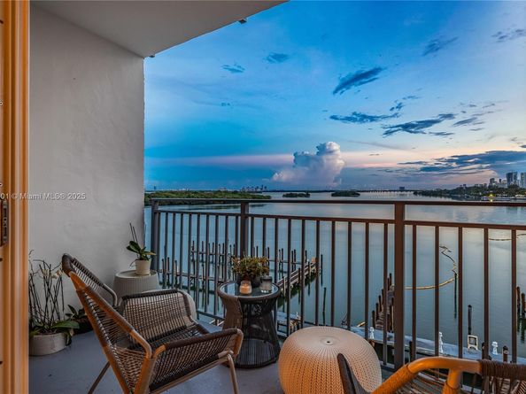 770 NE 69th St 6H, Miami FL 33138
