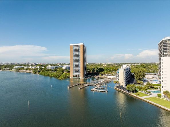 770 NE 69th St 6H, Miami FL 33138