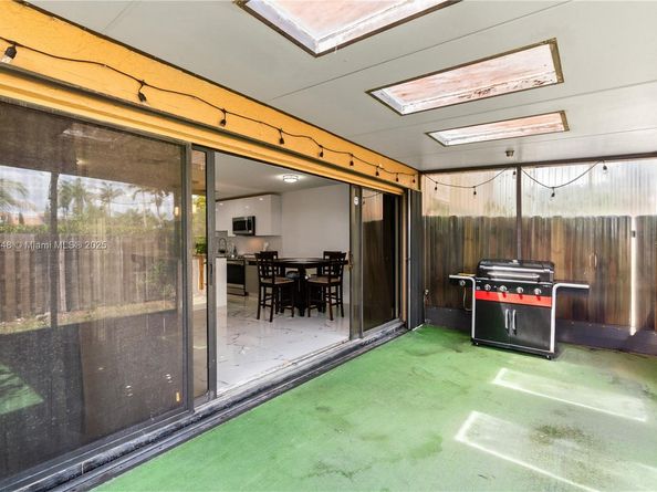 8033 NW 29 Street, Sunrise FL 33322