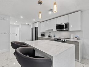 8033 NW 29 Street, Sunrise FL 33322