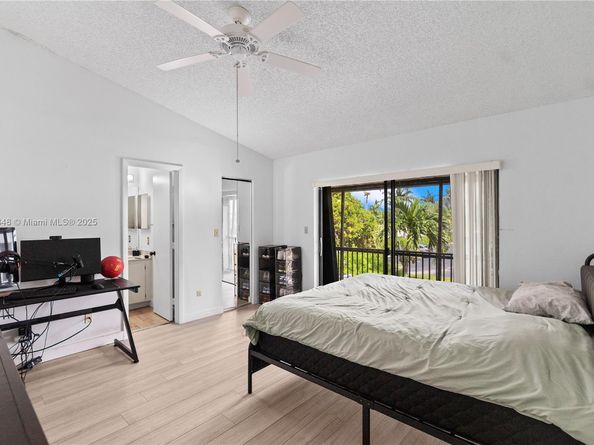 8033 NW 29 Street, Sunrise FL 33322