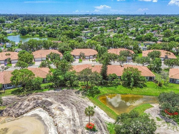 7401 S Aragon Blvd 5, Sunrise FL 33313