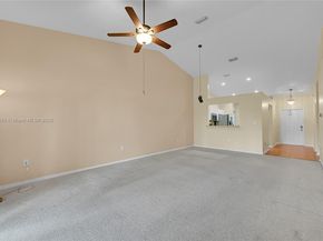 7401 S Aragon Blvd 5, Sunrise FL 33313