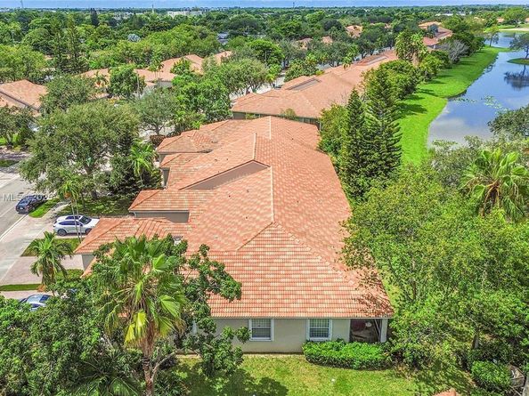 7401 S Aragon Blvd 5, Sunrise FL 33313
