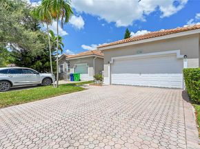 7401 S Aragon Blvd 5, Sunrise FL 33313