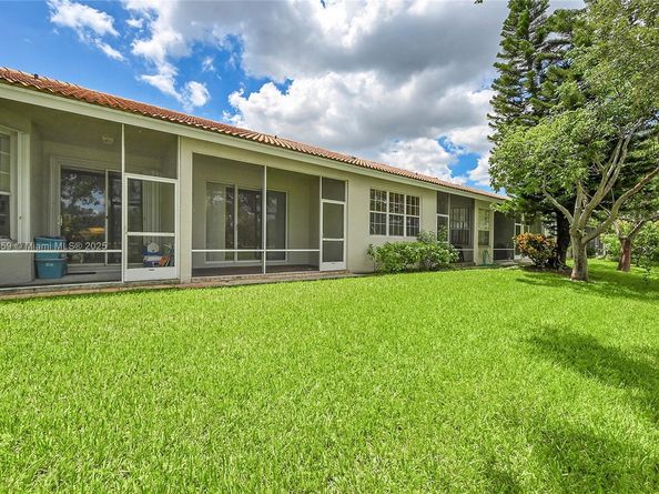 7401 S Aragon Blvd 5, Sunrise FL 33313