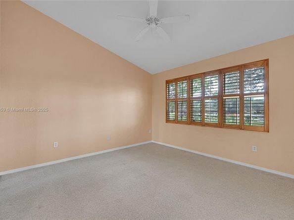7401 S Aragon Blvd 5, Sunrise FL 33313
