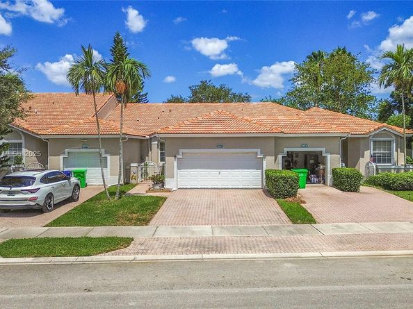 7401 S Aragon Blvd 5, Sunrise FL 33313