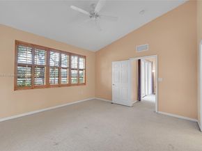 7401 S Aragon Blvd 5, Sunrise FL 33313
