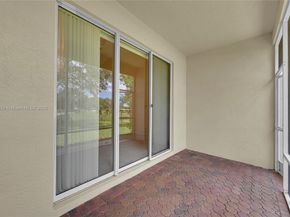 7401 S Aragon Blvd 5, Sunrise FL 33313