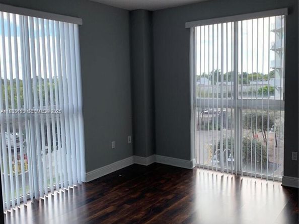 7275 SW 90th St C312, Miami FL 33156