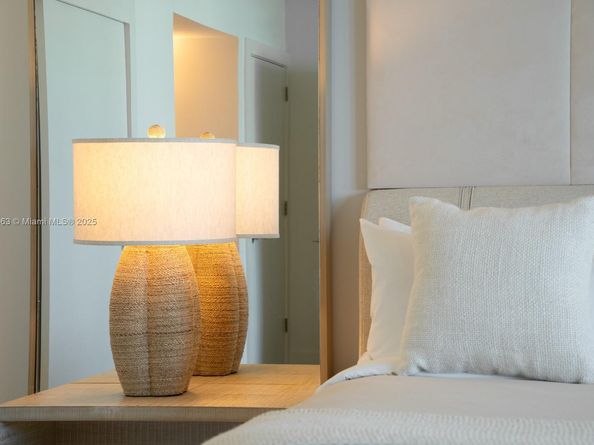 102 24th St 1519, Miami Beach FL 33139