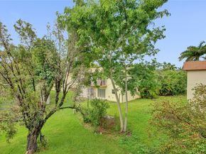 13980 NE 2nd Ct, Miami FL 33161