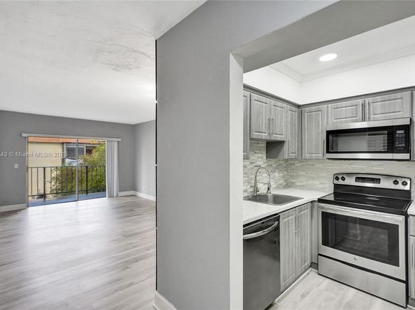 13980 NE 2nd Ct, Miami FL 33161