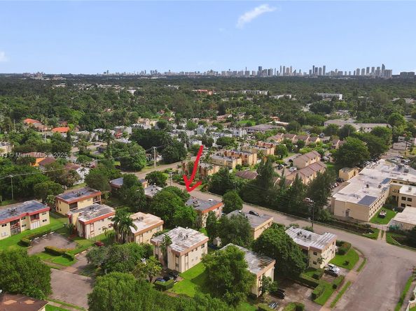 13980 NE 2nd Ct, Miami FL 33161