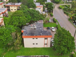 13980 NE 2nd Ct, Miami FL 33161
