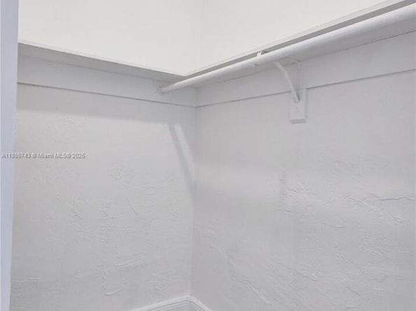 13980 NE 2nd Ct, Miami FL 33161