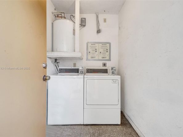 13980 NE 2nd Ct, Miami FL 33161