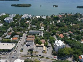 631 NE 60th St, Miami FL 33137