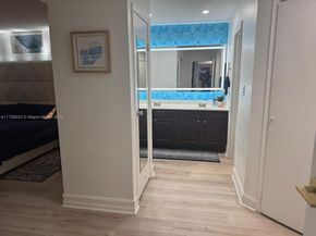 995 Riverside 111, Coral Springs FL 33071