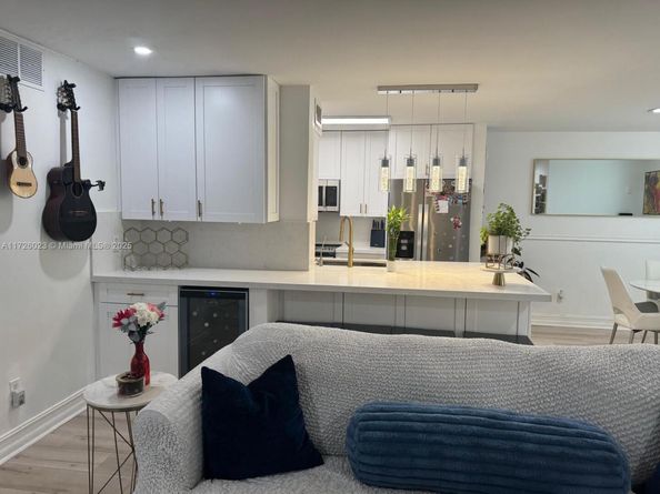 995 Riverside 111, Coral Springs FL 33071