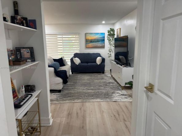 995 Riverside 111, Coral Springs FL 33071