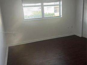 7110 NW 179th St 110, Hialeah FL 33015