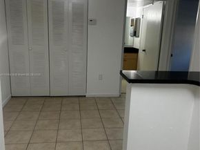 7110 NW 179th St 110, Hialeah FL 33015