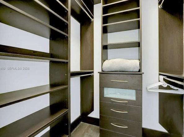 1200 Brickell Bay Dr 1404, Miami FL 33131