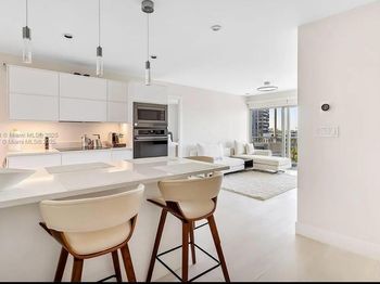 300 Diplomat Pkwy