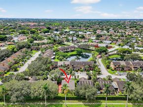 9261 NW 49th Pl, Sunrise FL 33351