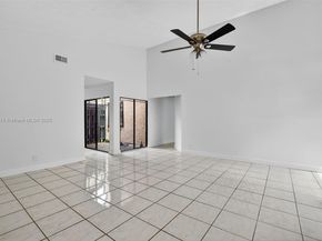 9261 NW 49th Pl, Sunrise FL 33351