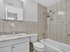 9261 NW 49th Pl, Sunrise FL 33351